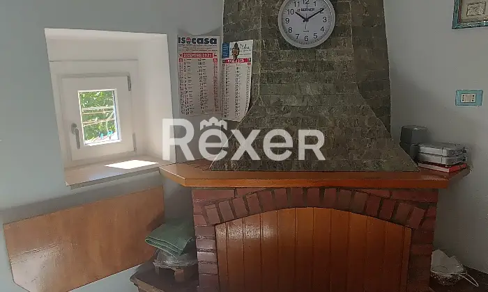 Rexer-Civita-Casa-indipendente-Civita-Soggiorno