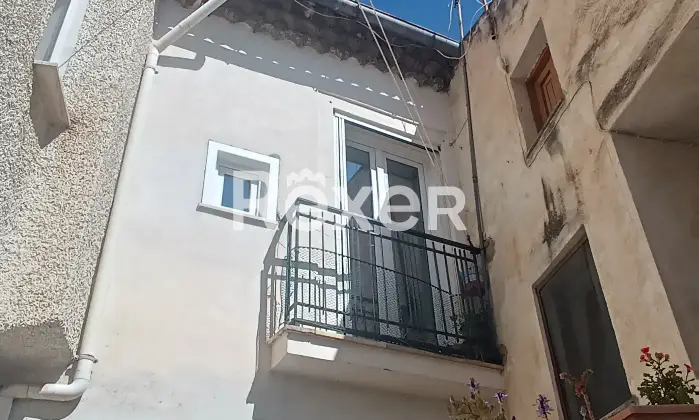 Rexer-Civita-Casa-indipendente-Civita-Balcone