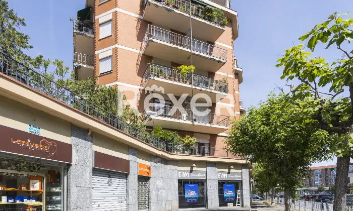 Rexer-Torino-Appartamento-con-terrazzo-Altro