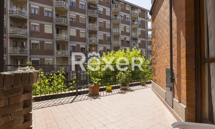 Rexer-Torino-Appartamento-con-terrazzo-Altro