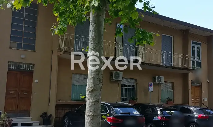 Rexer-Montecassiano-Intero-edificio-in-vendita-in-Via-Guglielmo-Oberdan-a-Montecassiano-Altro
