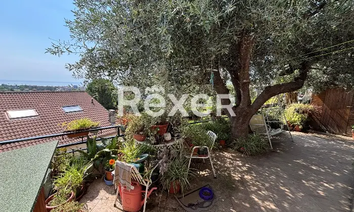 Rexer-Boissano-Trilocale-vista-mare-con-giardino-e-posto-auto-Altro