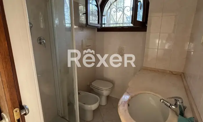 Rexer-Boissano-Trilocale-vista-mare-con-giardino-e-posto-auto-Altro