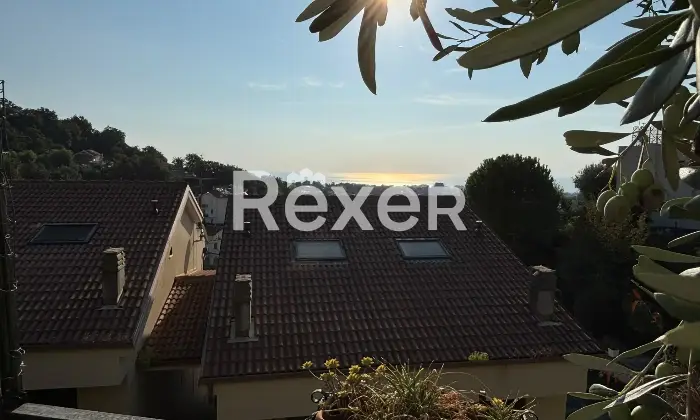 Rexer-Boissano-Trilocale-vista-mare-con-giardino-e-posto-auto-Altro