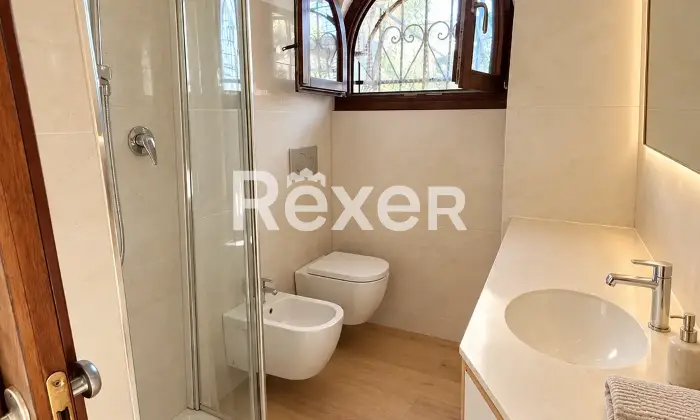 Rexer-Boissano-Trilocale-vista-mare-con-giardino-e-posto-auto-Altro