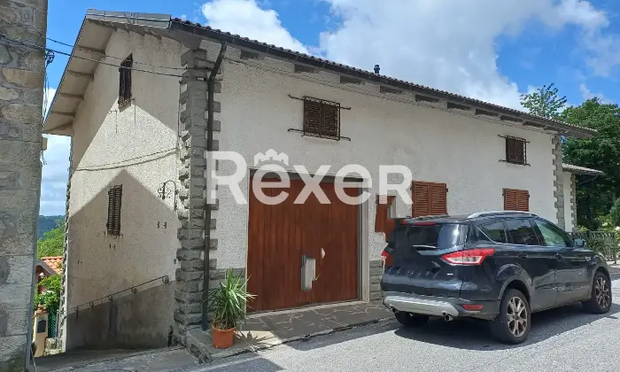 Rexer-San-Marcello-Piteglio-Casa-indipendente-con-giardino-taverna-e-garage-doppio-a-San-Marcello-Piteglio-Altro