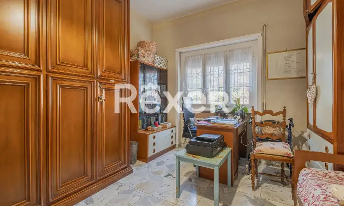 Rexer-Roma-Appartamento-ampia-metratura-con-diritto-di-abitazione-Altro