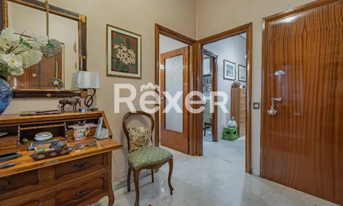 Rexer-Roma-Appartamento-ampia-metratura-con-diritto-di-abitazione-Altro