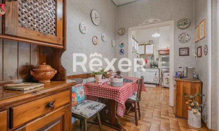 Rexer-Roma-Appartamento-ampia-metratura-con-diritto-di-abitazione-Altro