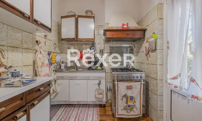 Rexer-Roma-Appartamento-ampia-metratura-con-diritto-di-abitazione-Altro