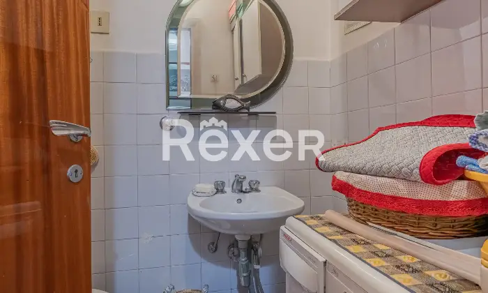 Rexer-Roma-Appartamento-ampia-metratura-con-diritto-di-abitazione-Altro