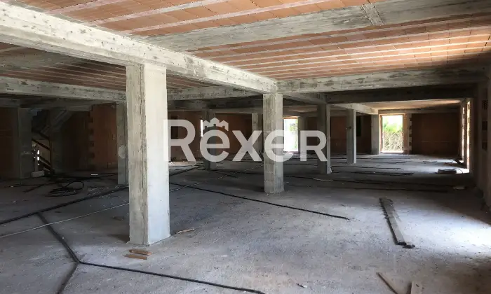 Rexer-Lioni-Intero-edificio-in-vendita-in-Via-Moliniello-a-Lioni-Altro