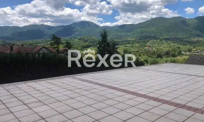 Rexer-Lioni-Intero-edificio-in-vendita-in-Via-Moliniello-a-Lioni-Terrazzo