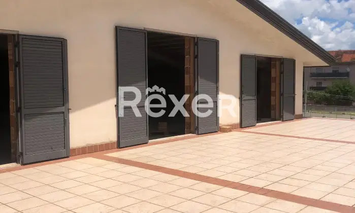 Rexer-Lioni-Intero-edificio-in-vendita-in-Via-Moliniello-a-Lioni-Terrazzo