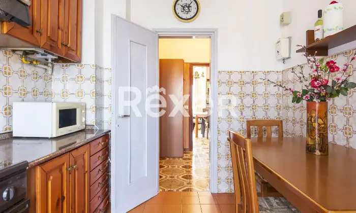 Rexer-Corsico-Tre-locali-ultimo-piano-Altro