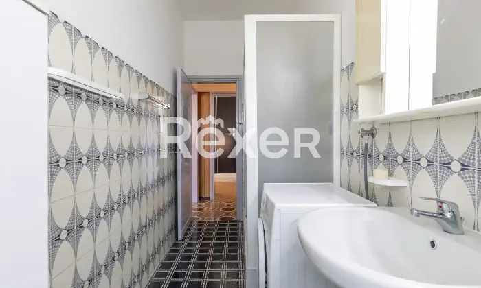 Rexer-Corsico-Tre-locali-ultimo-piano-Altro