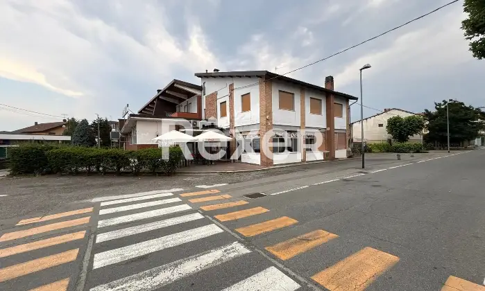 Rexer-Romano-Canavese-Investimento-unico-stabile-con-rendita-due-abitazioni-e-ampi-spazi-accessori-Altro