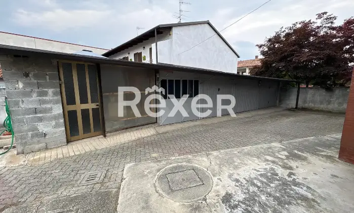 Rexer-Romano-Canavese-Investimento-unico-stabile-con-rendita-due-abitazioni-e-ampi-spazi-accessori-Altro