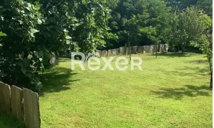 Rexer-Pieve-Vergonte-Cascinale-in-Pietra-da-Ristrutturare-con-Giardino-Privato-nel-Borgo-Storico-di-Megolo-di-Cima-Altro