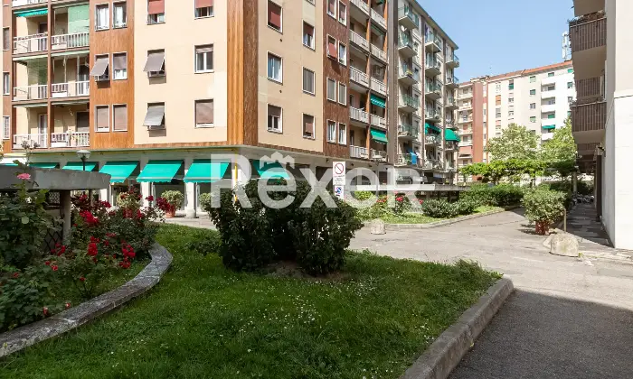 Rexer-Milano-Appartamento-con-cantina-Altro