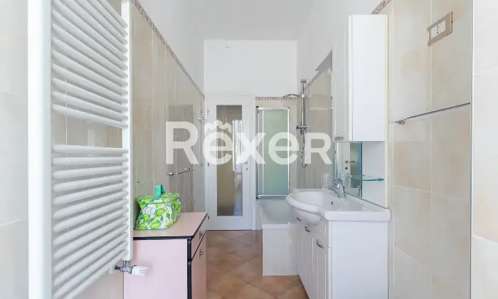 Rexer-Milano-Appartamento-con-cantina-Altro
