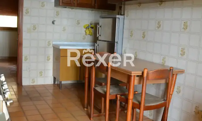 Rexer-Grotte-di-Castro-Ampio-appartamento-con-garage-quadruplo-nel-cuore-di-Grotte-di-Castro-Altro