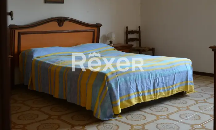 Rexer-Grotte-di-Castro-Ampio-appartamento-con-garage-quadruplo-nel-cuore-di-Grotte-di-Castro-Altro