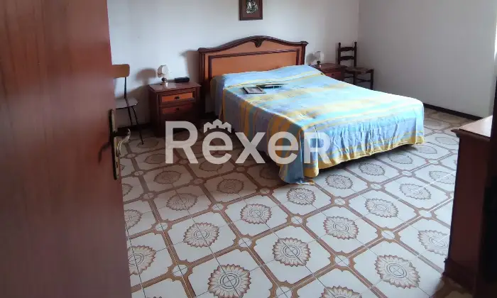 Rexer-Grotte-di-Castro-Ampio-appartamento-con-garage-quadruplo-nel-cuore-di-Grotte-di-Castro-Altro