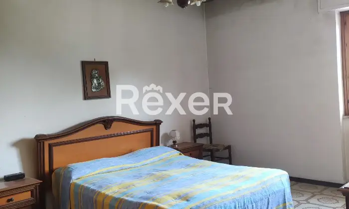 Rexer-Grotte-di-Castro-Ampio-appartamento-con-garage-quadruplo-nel-cuore-di-Grotte-di-Castro-Altro