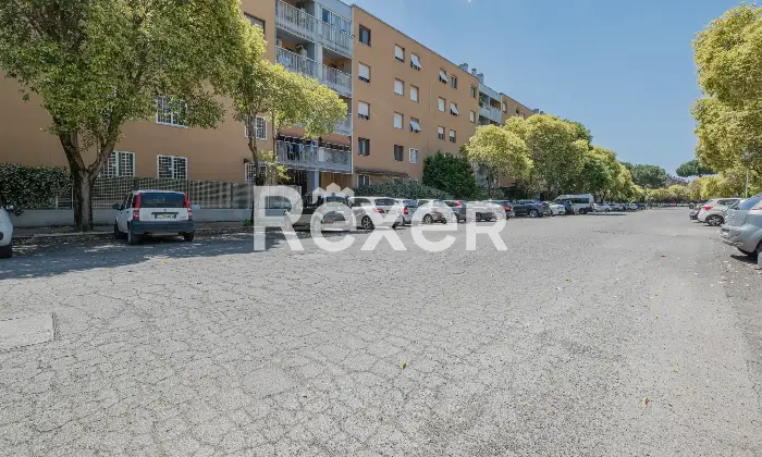 Rexer-Roma-Trilocale-con-posto-auto-e-cantina-Altro