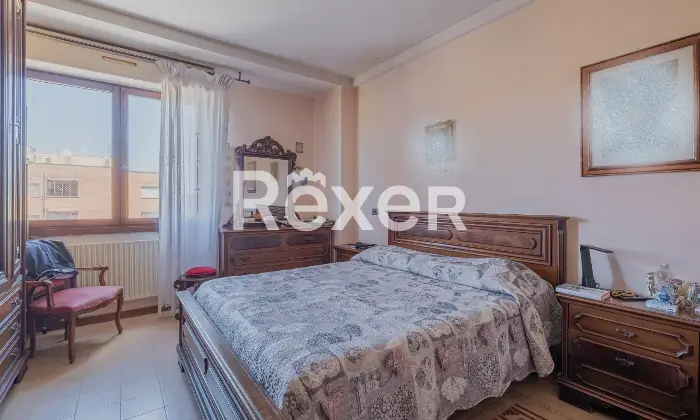 Rexer-Roma-Trilocale-con-posto-auto-e-cantina-Altro