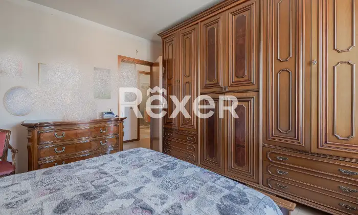 Rexer-Roma-Trilocale-con-posto-auto-e-cantina-Altro
