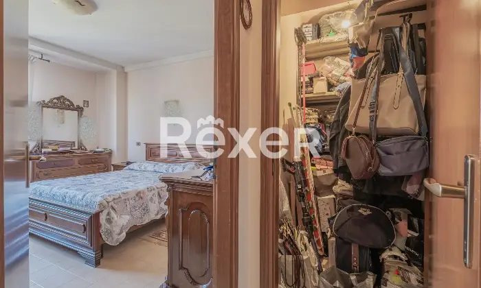 Rexer-Roma-Trilocale-con-posto-auto-e-cantina-Altro