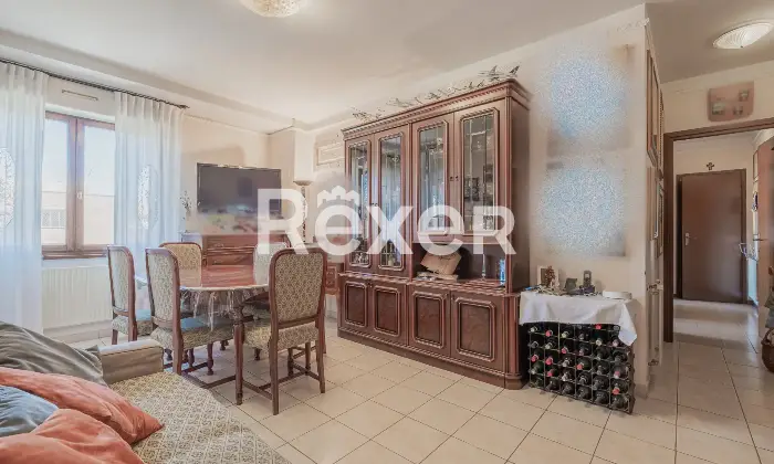 Rexer-Roma-Trilocale-con-posto-auto-e-cantina-Altro