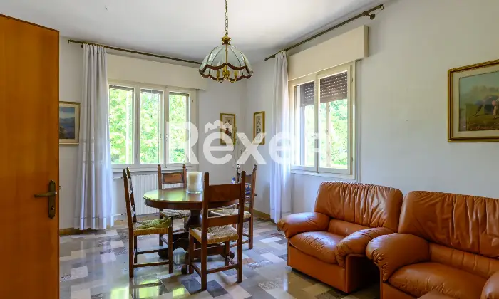 Rexer-Mirano-casa-singola-con-giardino-privato-Altro