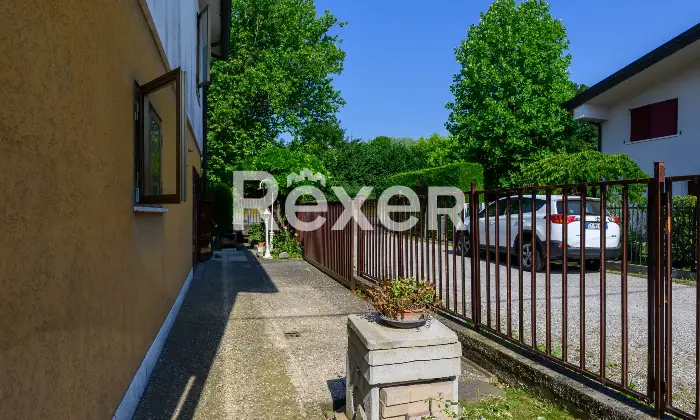 Rexer-Mirano-casa-singola-con-giardino-privato-Altro