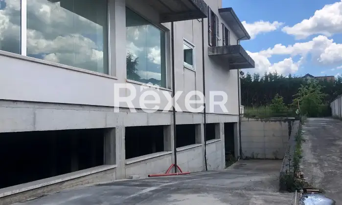 Rexer-Lioni-Locale-commerciale-in-vendita-in-Via-Moliniello-a-Lioni-Altro