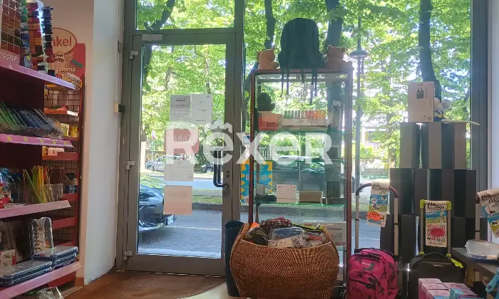 Rexer-Busto-Arsizio-Negozio-in-zona-di-forte-passaggio-con-vetrine-Altro