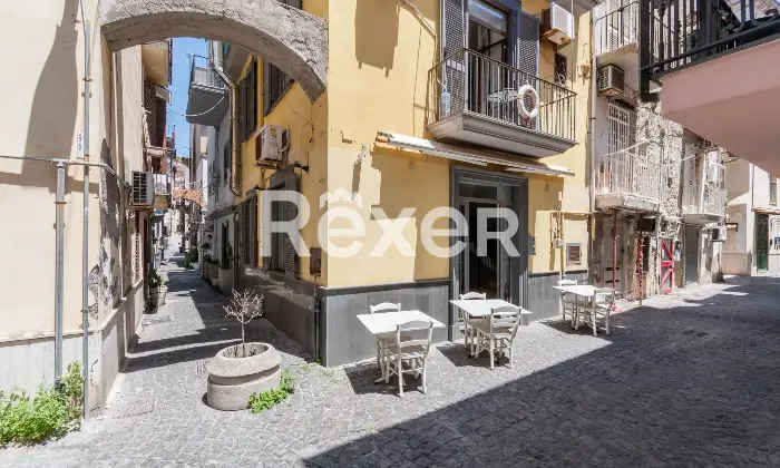 Rexer-Pozzuoli-Terracielo-indipendente-con-terrazzo-nel-cuore-del-Porto-di-Pozzuoli-Altro