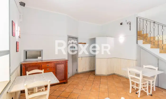 Rexer-Pozzuoli-Terracielo-indipendente-con-terrazzo-nel-cuore-del-Porto-di-Pozzuoli-Altro