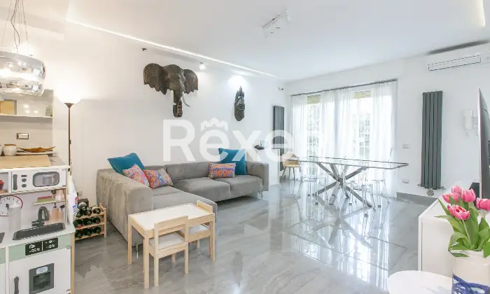 Rexer-Roma-Appartamento-ristrutturato-con-terrazzo-e-posto-auto-Altro
