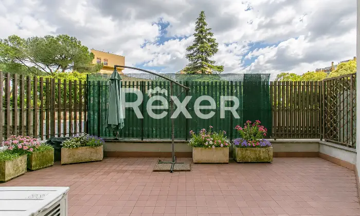 Rexer-Roma-Appartamento-ristrutturato-con-terrazzo-e-posto-auto-Altro
