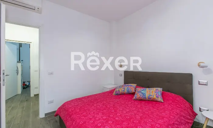 Rexer-Roma-Appartamento-ristrutturato-con-terrazzo-e-posto-auto-Altro