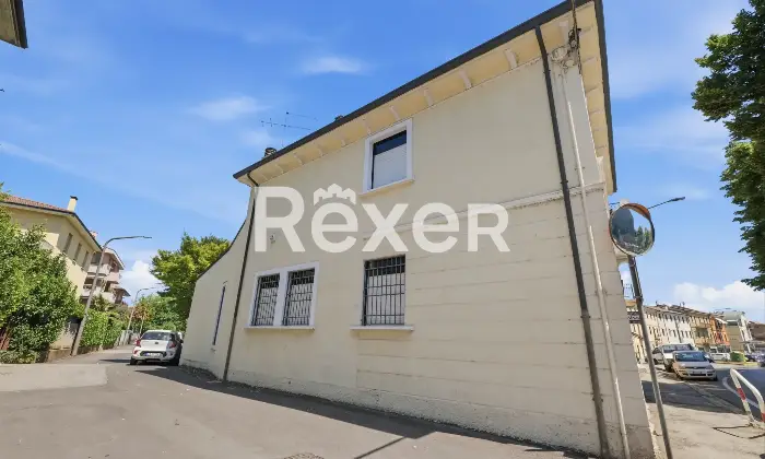 Rexer-Vicenza-Elegante-Villa-in-viale-Trento-Vicenza-Altro