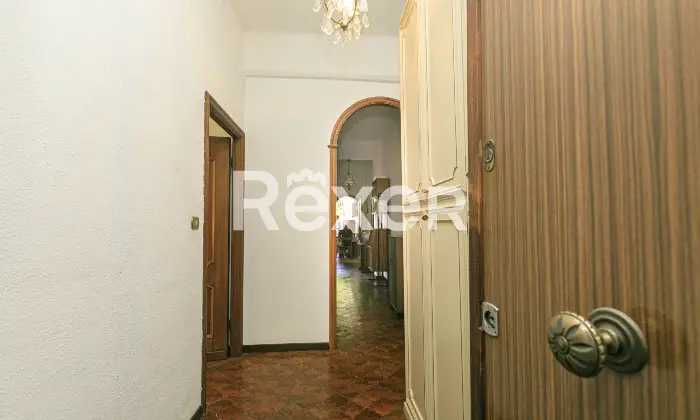Rexer-Genova-Ampio-appartamento-con-ascensore-e-posto-auto-Altro