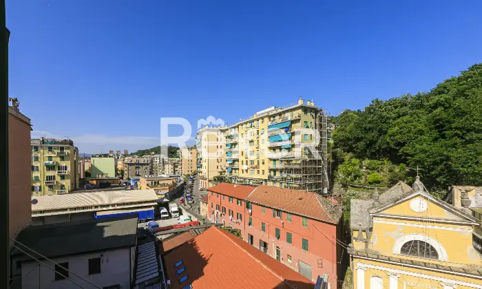 Rexer-Genova-Ampio-appartamento-con-ascensore-e-posto-auto-Altro