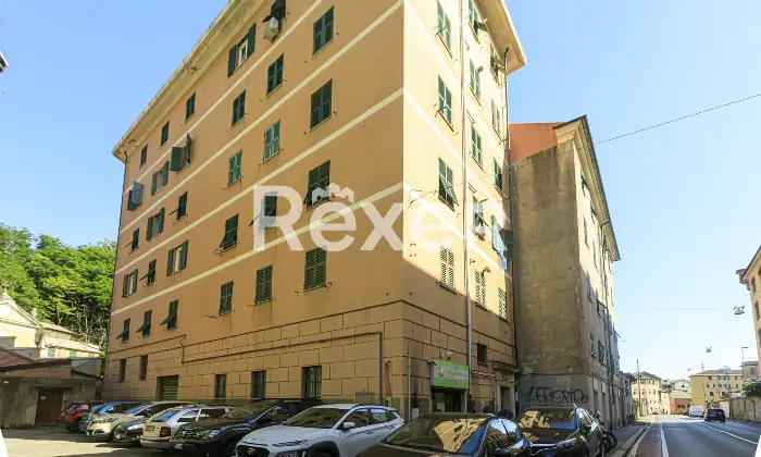Rexer-Genova-Ampio-appartamento-con-ascensore-e-posto-auto-Altro