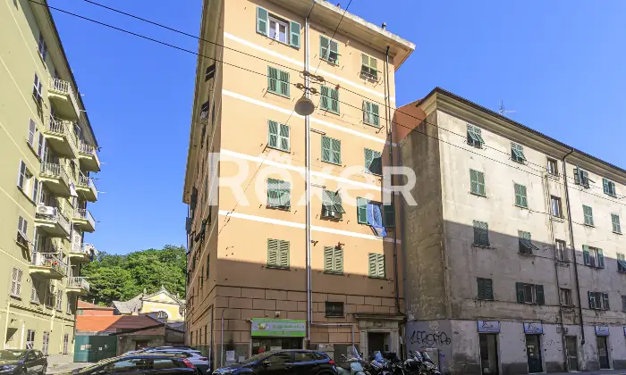 Rexer-Genova-Ampio-appartamento-con-ascensore-e-posto-auto-Altro