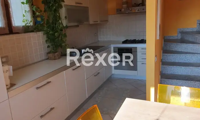 Rexer-Rivanazzano-Terme-CASA-A-SCHIERA-IN-OTTIMO-STATO-DI-mq-Cucina