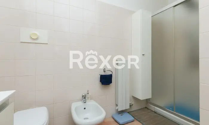 Rexer-Bergamo-Ampio-quadrilocale-con-box-e-tre-balconi-Altro